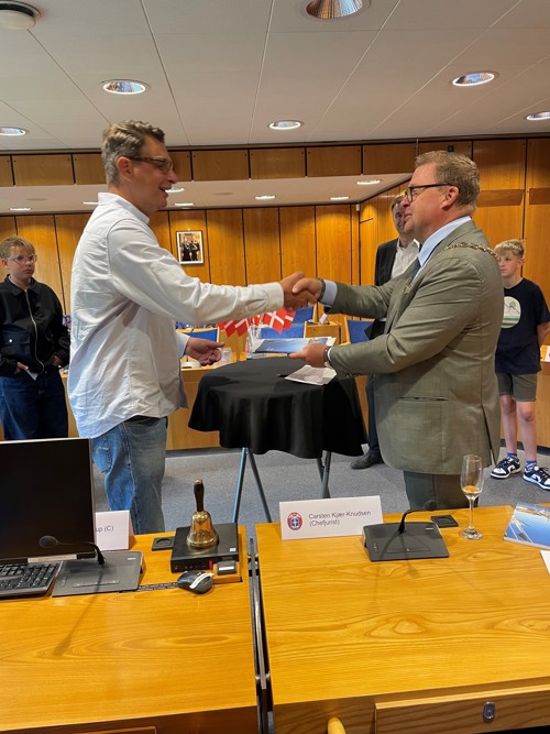 Sander Van De Bilt Og Kenneth Gøtterup Borgmester